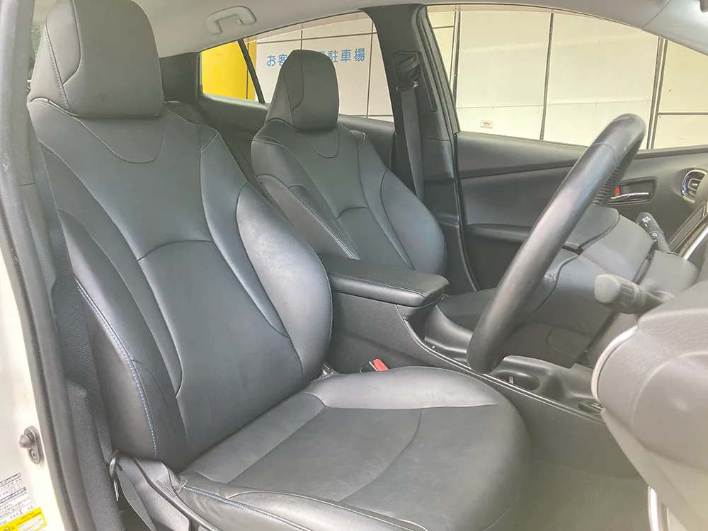 トヨタ　プリウス Sツーリング 画像12