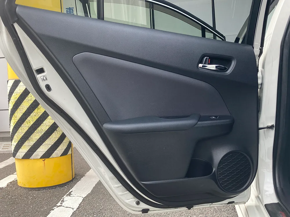 トヨタ　プリウス Sツーリング 画像37