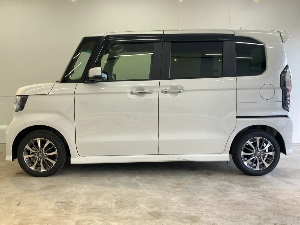 ホンダ　N-BOXカスタム G・L 画像4