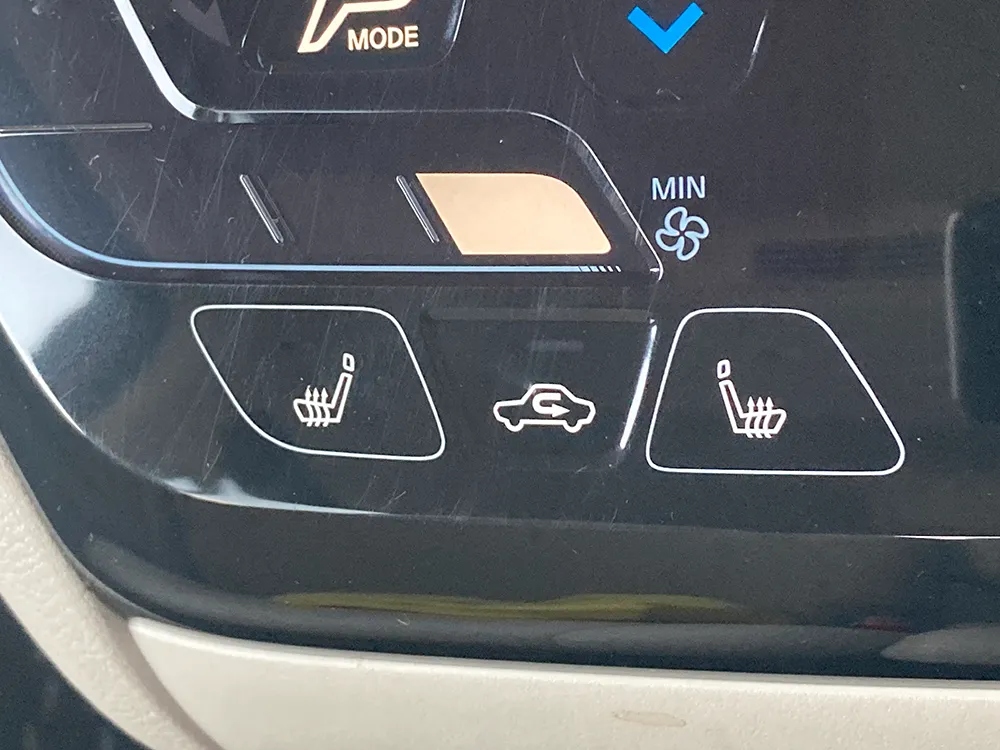 ミツビシ　eKスペース G 画像38