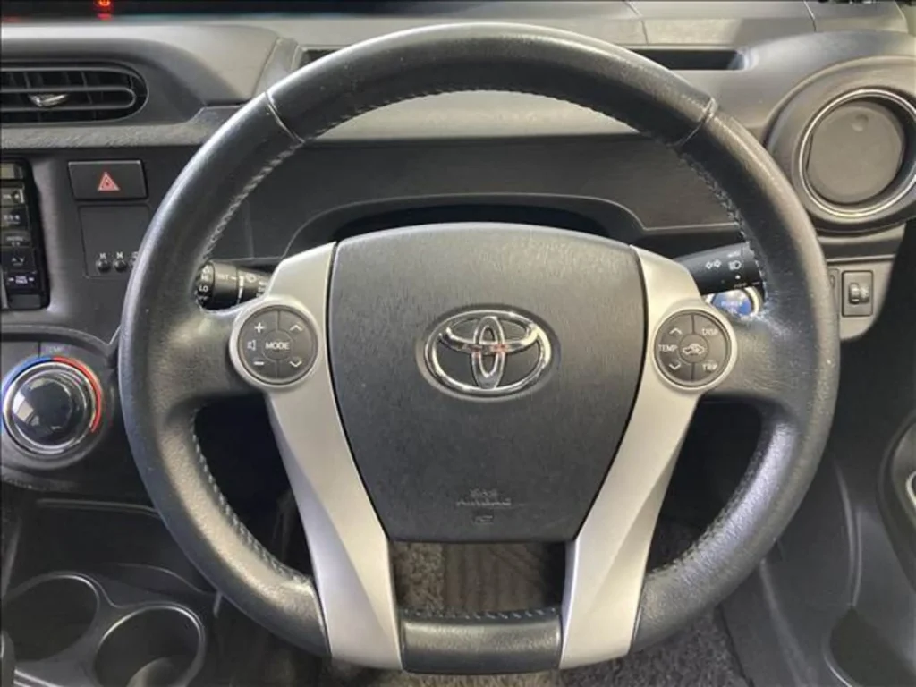 トヨタ　アクア G 画像14