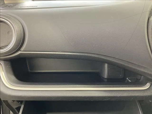 トヨタ　アクア G 画像31