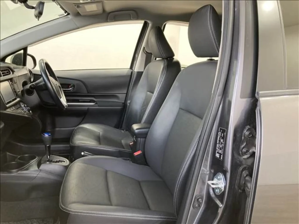 トヨタ　アクア G 画像34