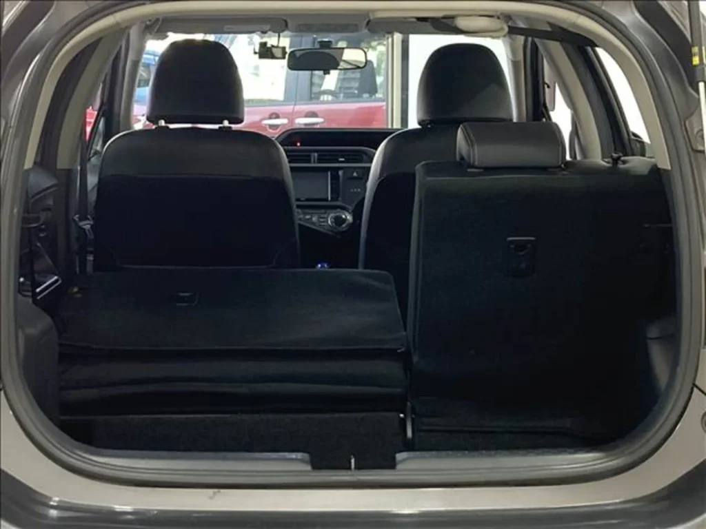 トヨタ　アクア G 画像37